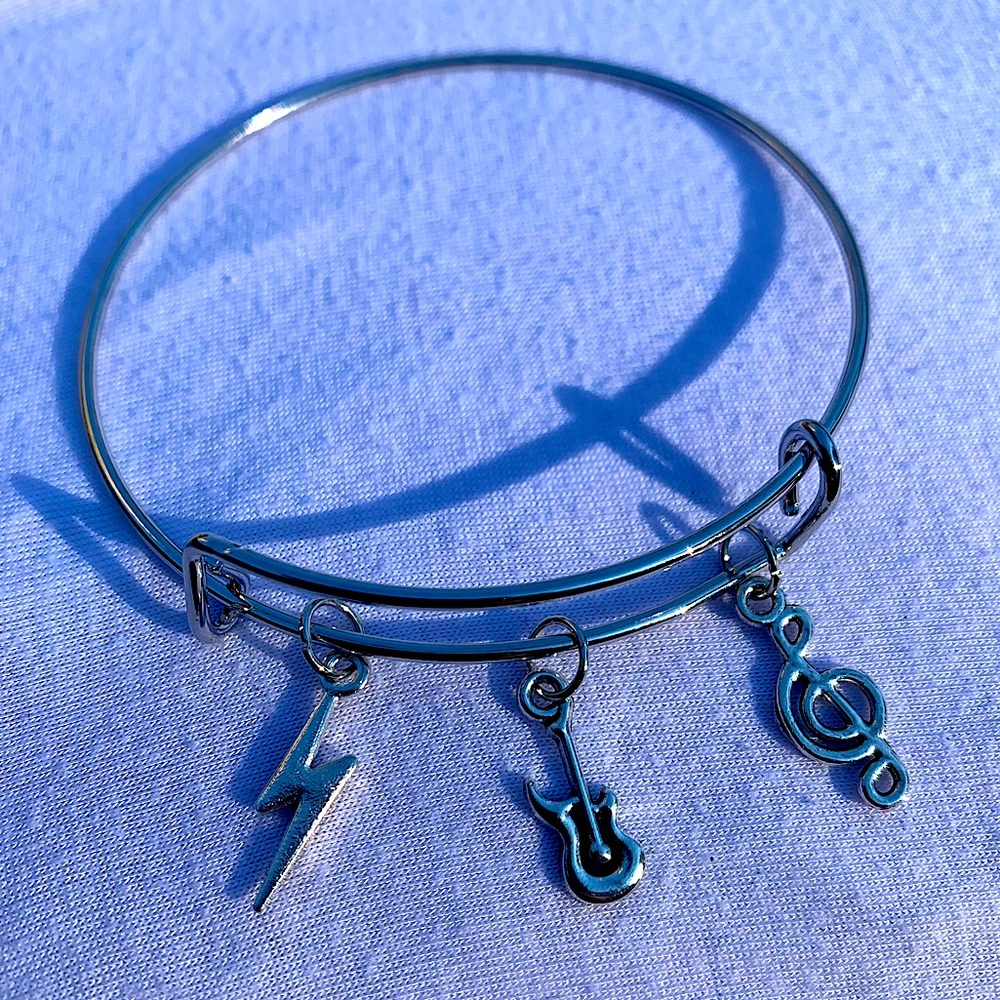 Brand New! Handmade! Adjustable Charm Bangle Bracelet!